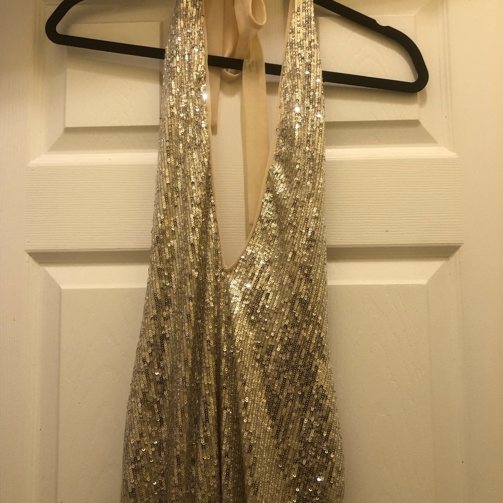 Low plunge, silver sequin, halter style, evening dress size S brand new